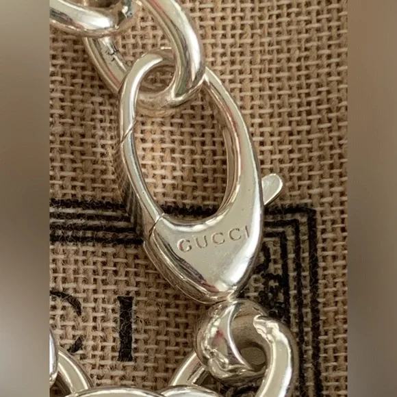 🔥🔥🔥AUTHENTIC Gucci Sterling Silver GG Design Heart Charm Bracelet🔥🔥🔥 - Picture 7 of 15